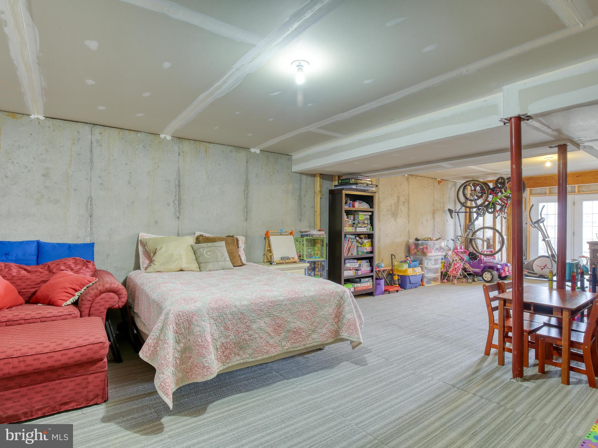 LAKELAND PLACE - Residential