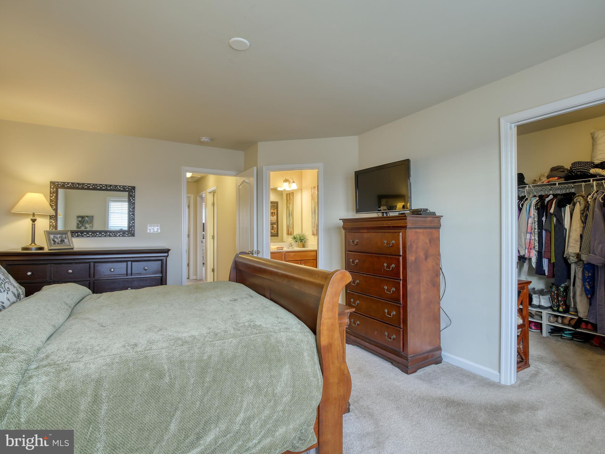 LAKELAND PLACE - Residential