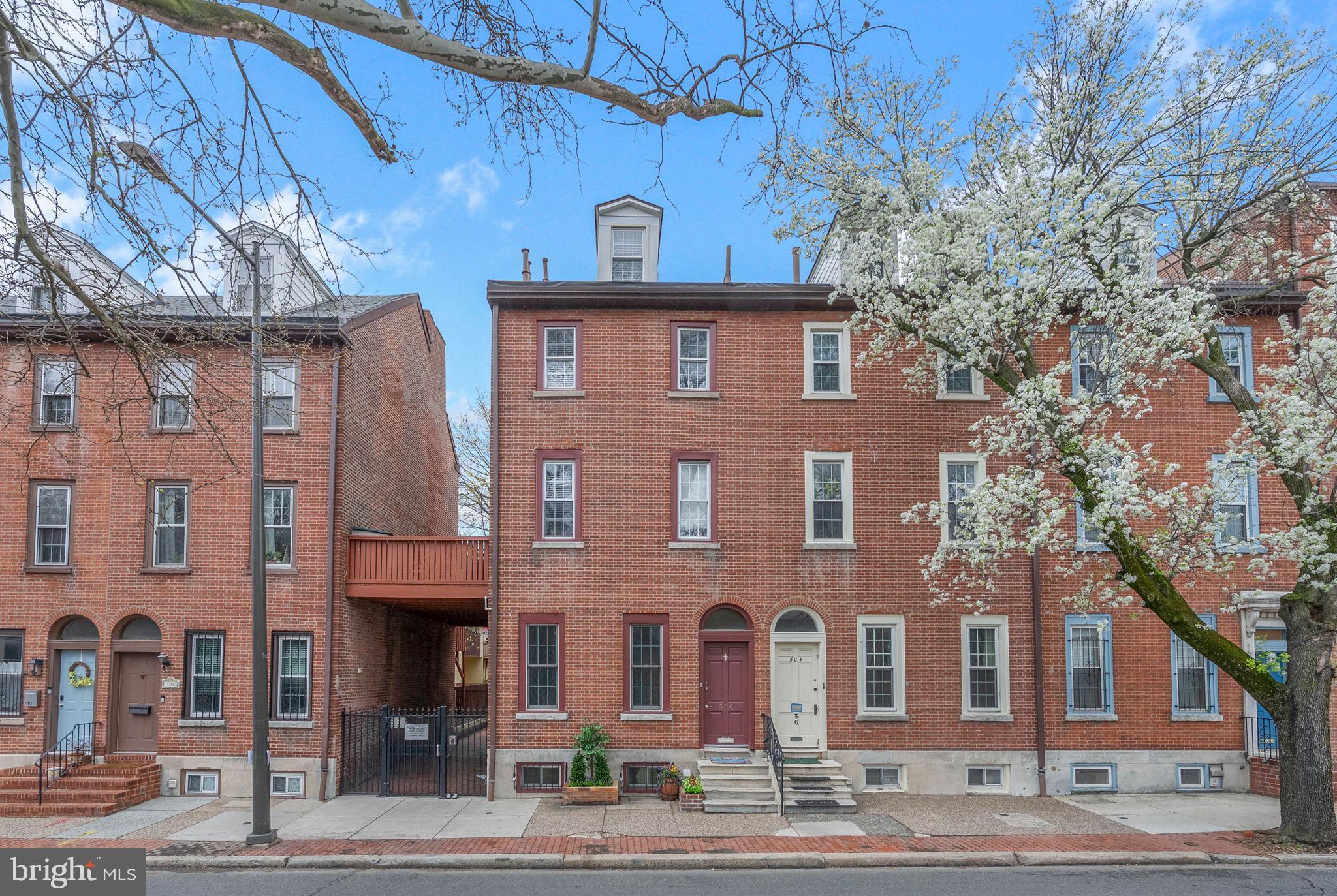 WASHINGTON SQ WEST - Residential
