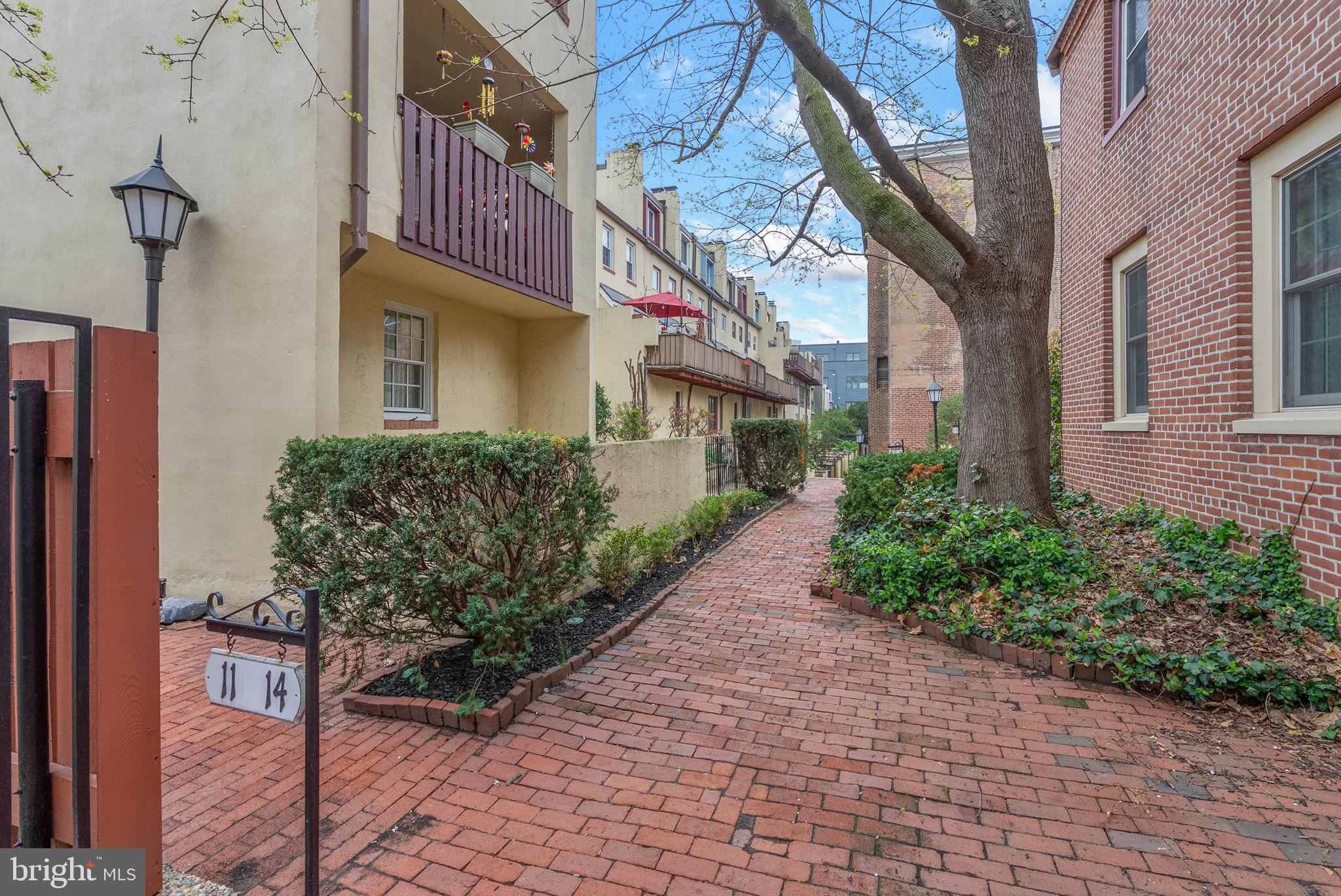 WASHINGTON SQ WEST - Residential