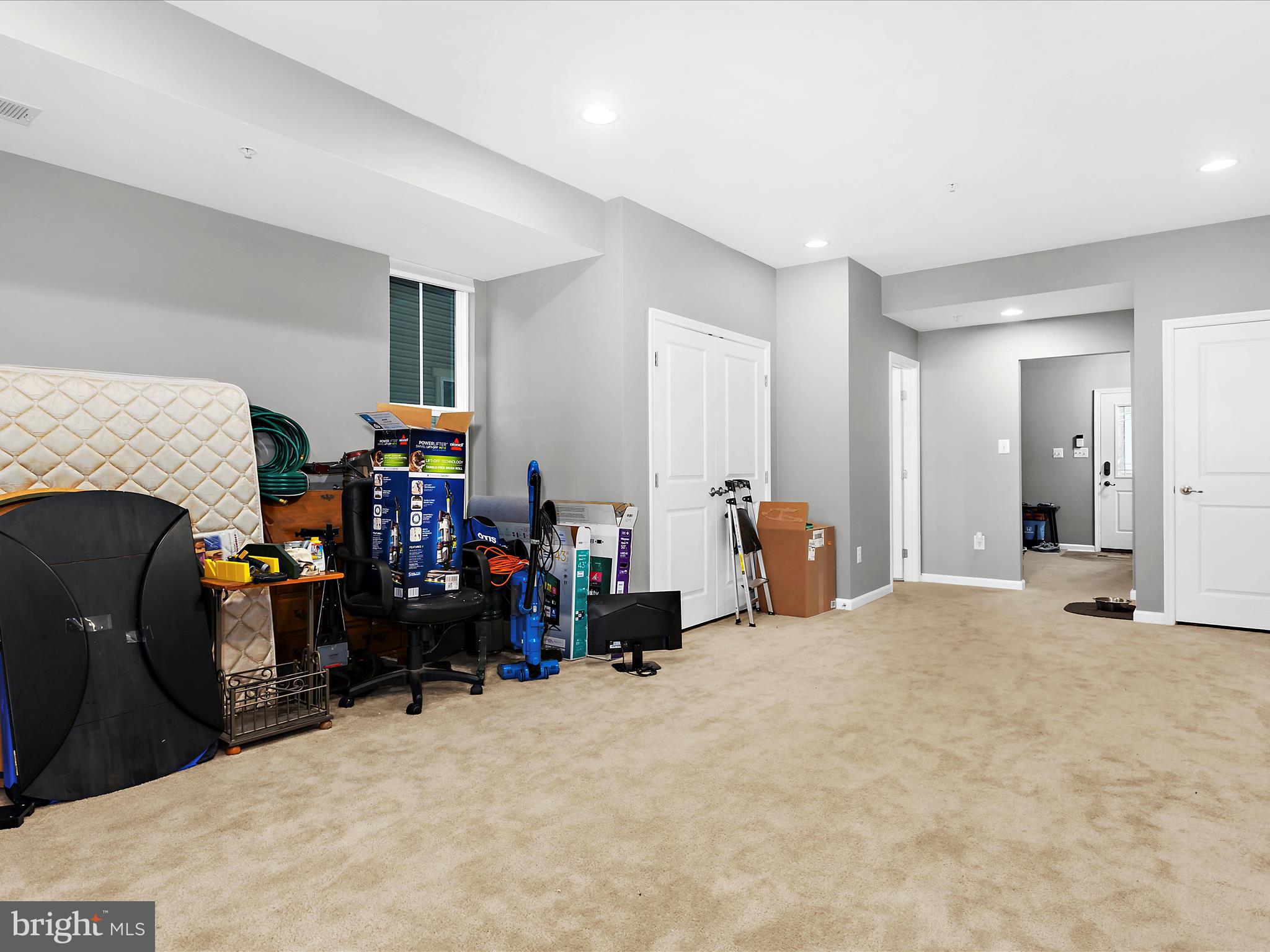 CREEKSIDE VILLAGE AT TANYARD SPRINGS - Residential