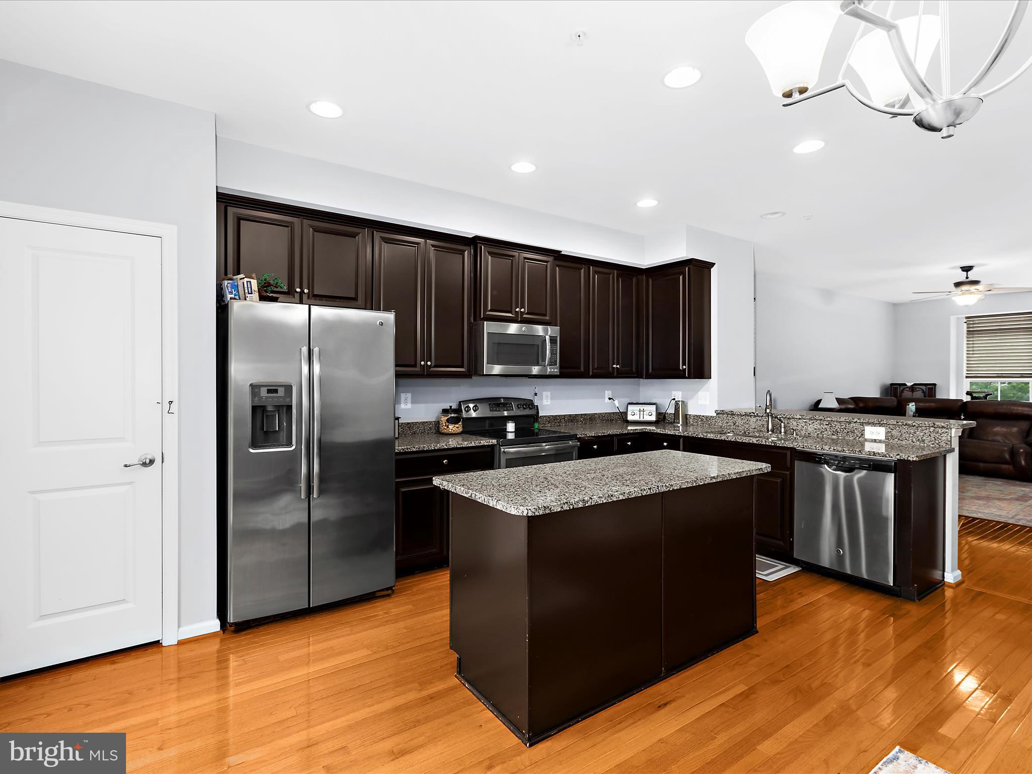 CREEKSIDE VILLAGE AT TANYARD SPRINGS - Residential