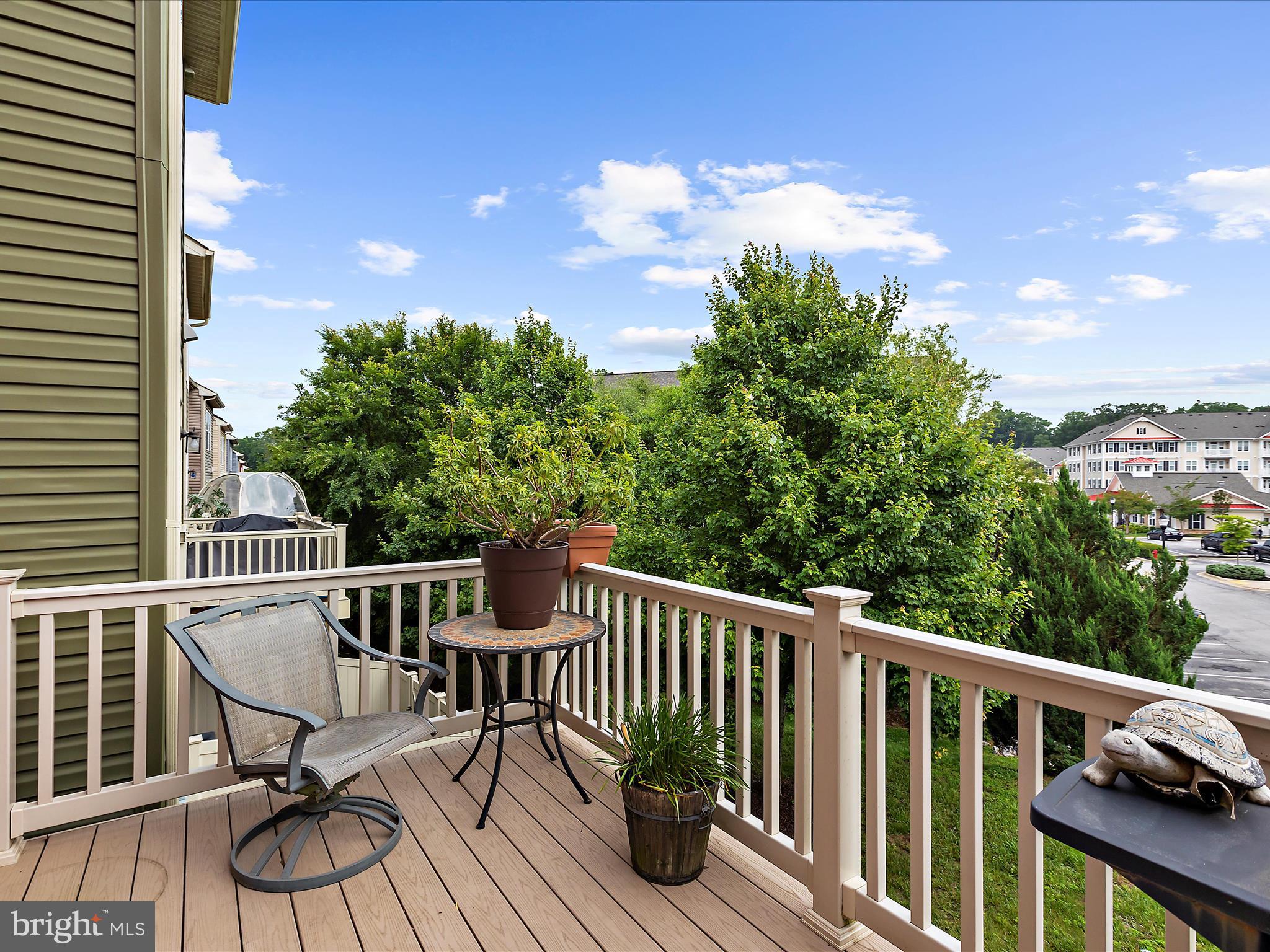 CREEKSIDE VILLAGE AT TANYARD SPRINGS - Residential