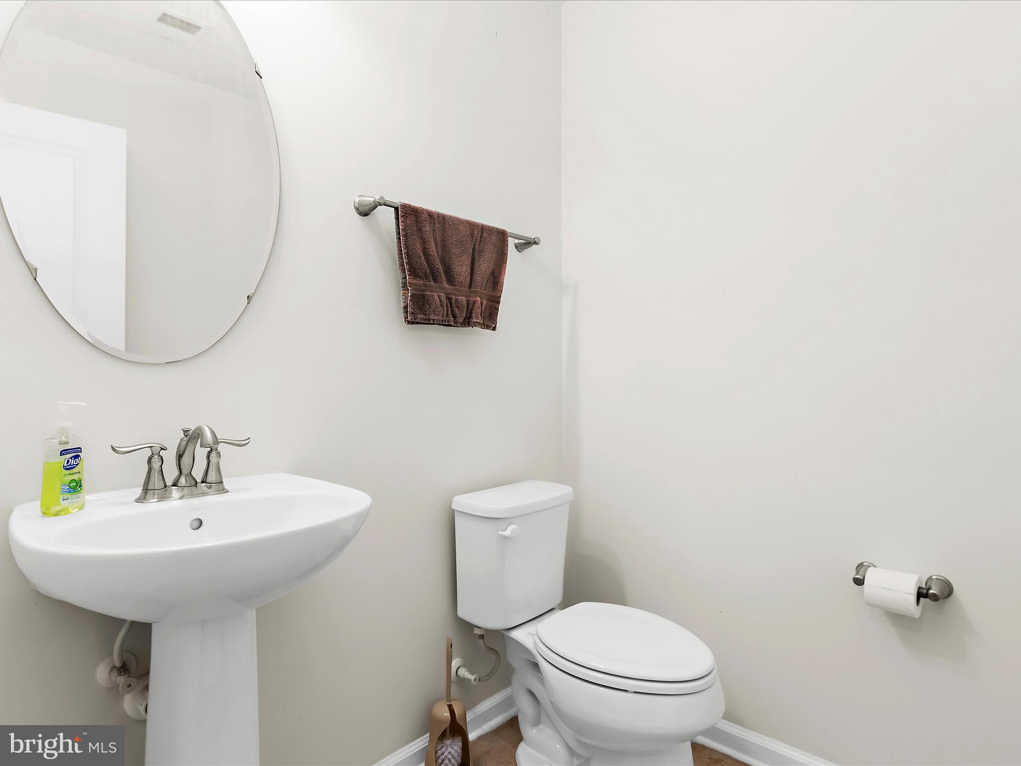 CREEKSIDE VILLAGE AT TANYARD SPRINGS - Residential