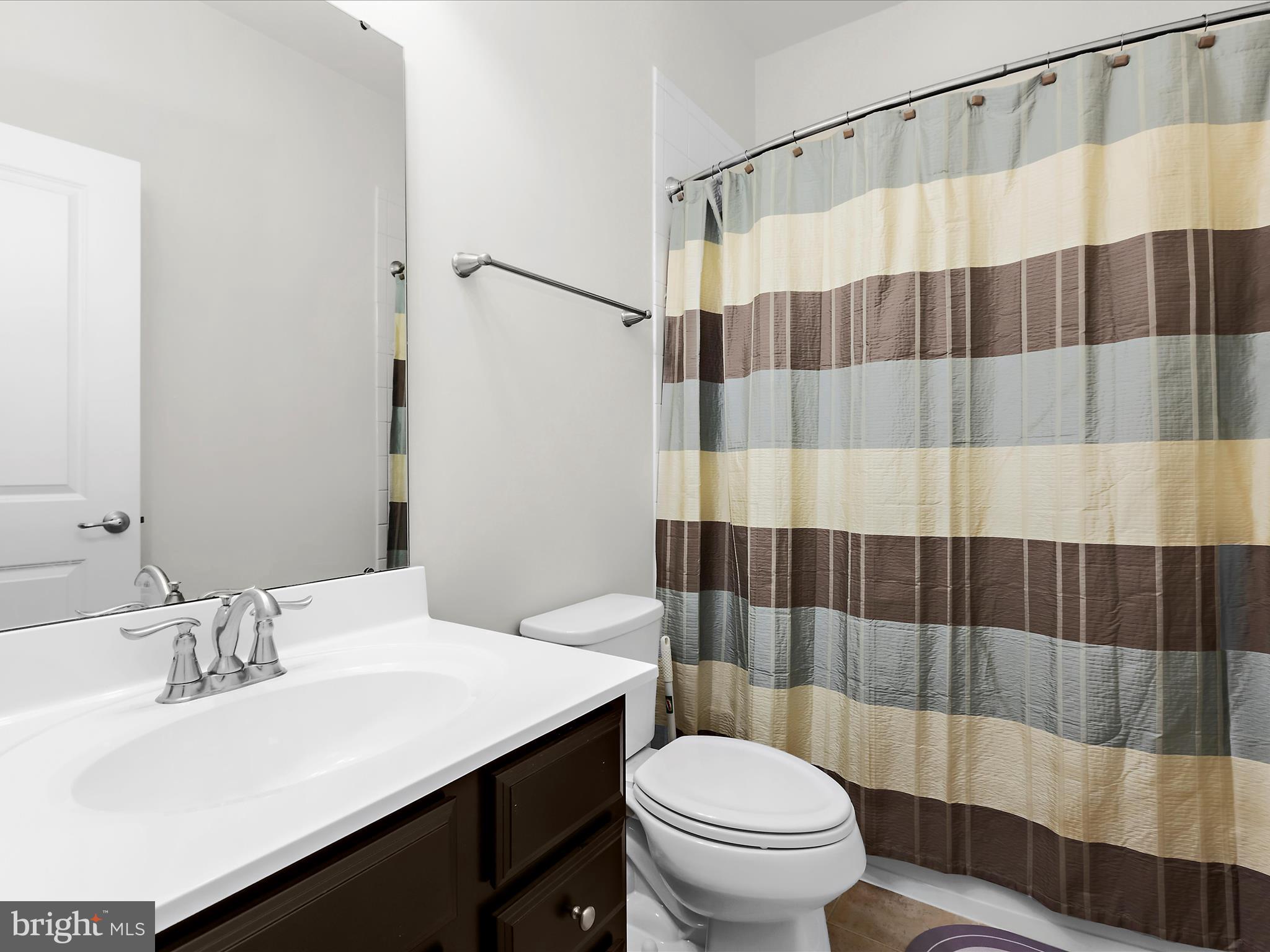 CREEKSIDE VILLAGE AT TANYARD SPRINGS - Residential