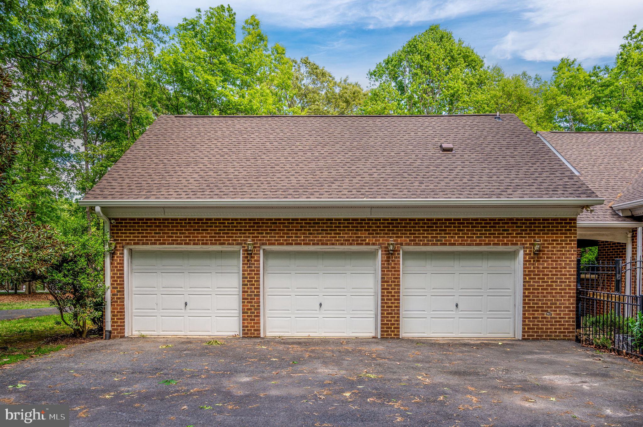 FAWN LAKE - Residential