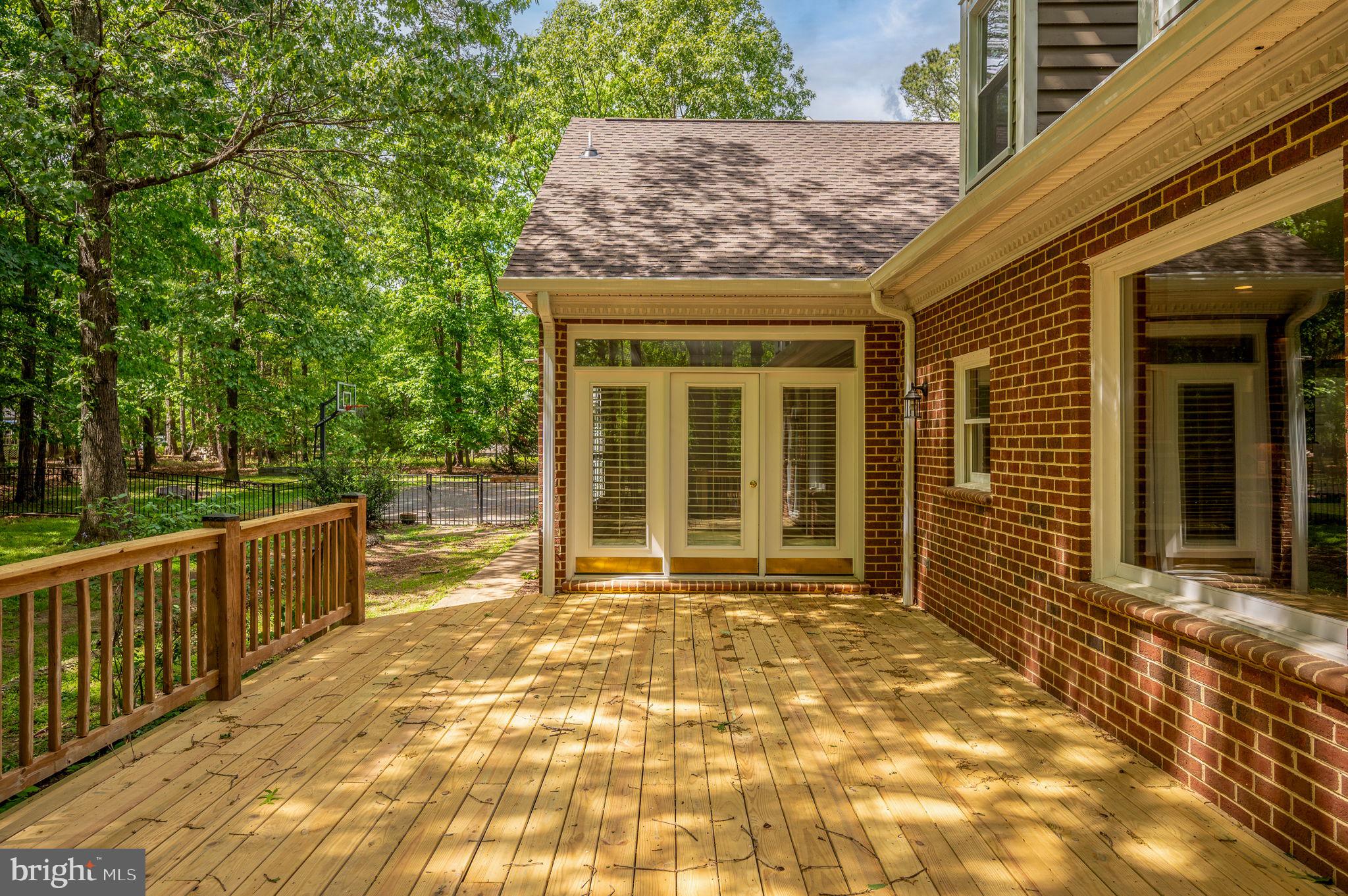 FAWN LAKE - Residential