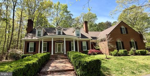 Photo of 11326 Fawn Lake Parkway, SPOTSYLVANIA, VA 22551 (MLS # VASP2041082)