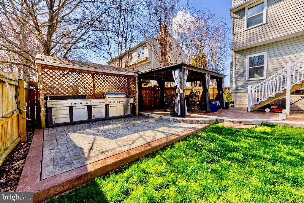 SPRING LAKE FARM - Residential