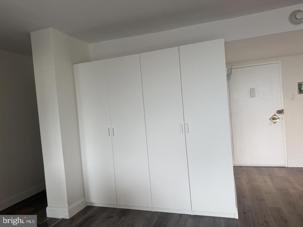 SUTTON TERR - Residential