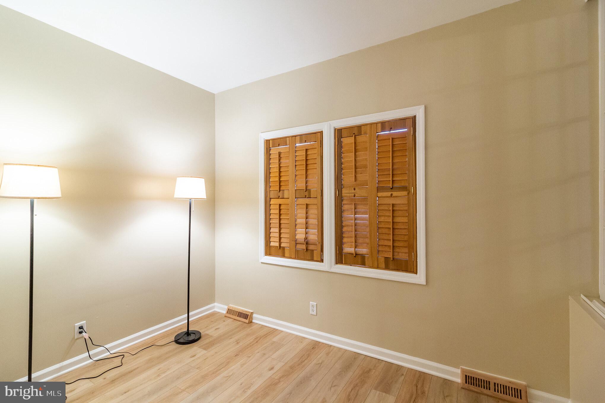 NEW COLONY VILLAGE - Residential