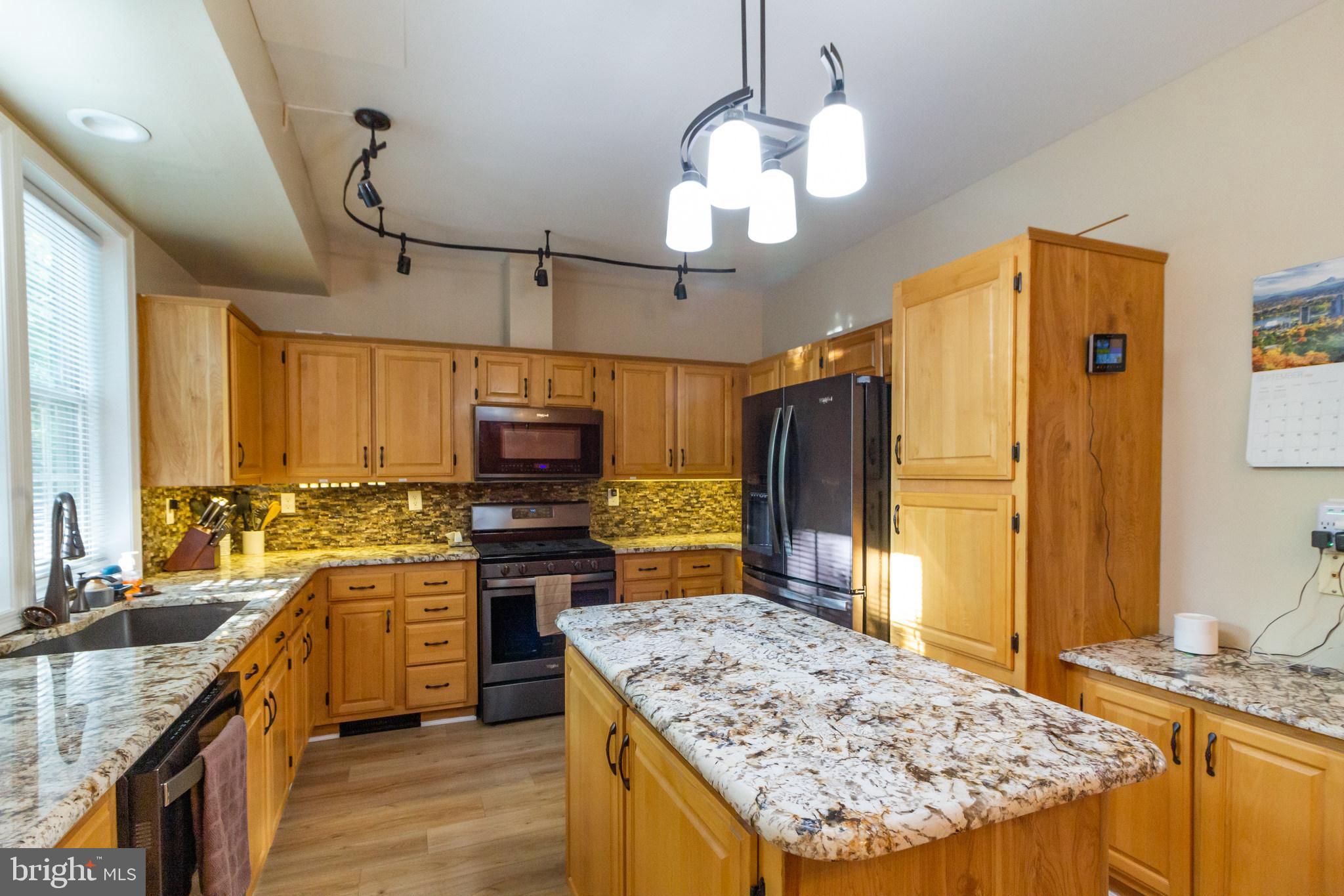 NEW COLONY VILLAGE - Residential