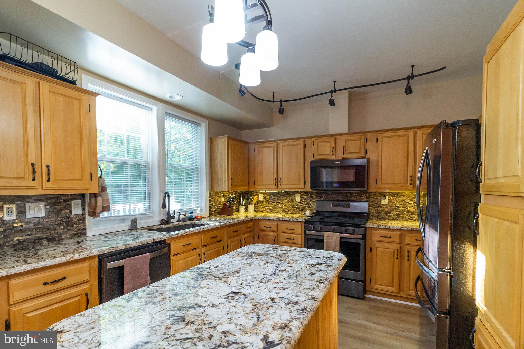 NEW COLONY VILLAGE - Residential