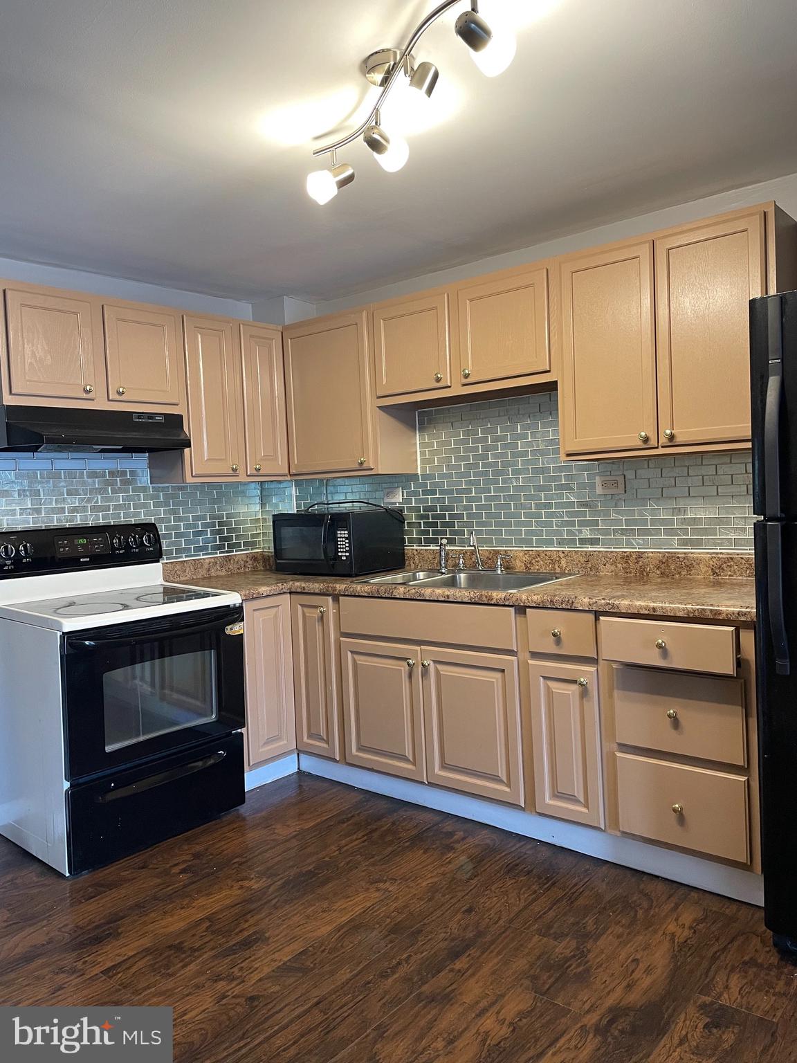 ST CLAIR - Residential