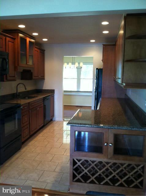 OYSTER HARBOR - Residential Lease