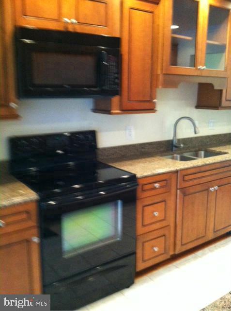 OYSTER HARBOR - Residential Lease
