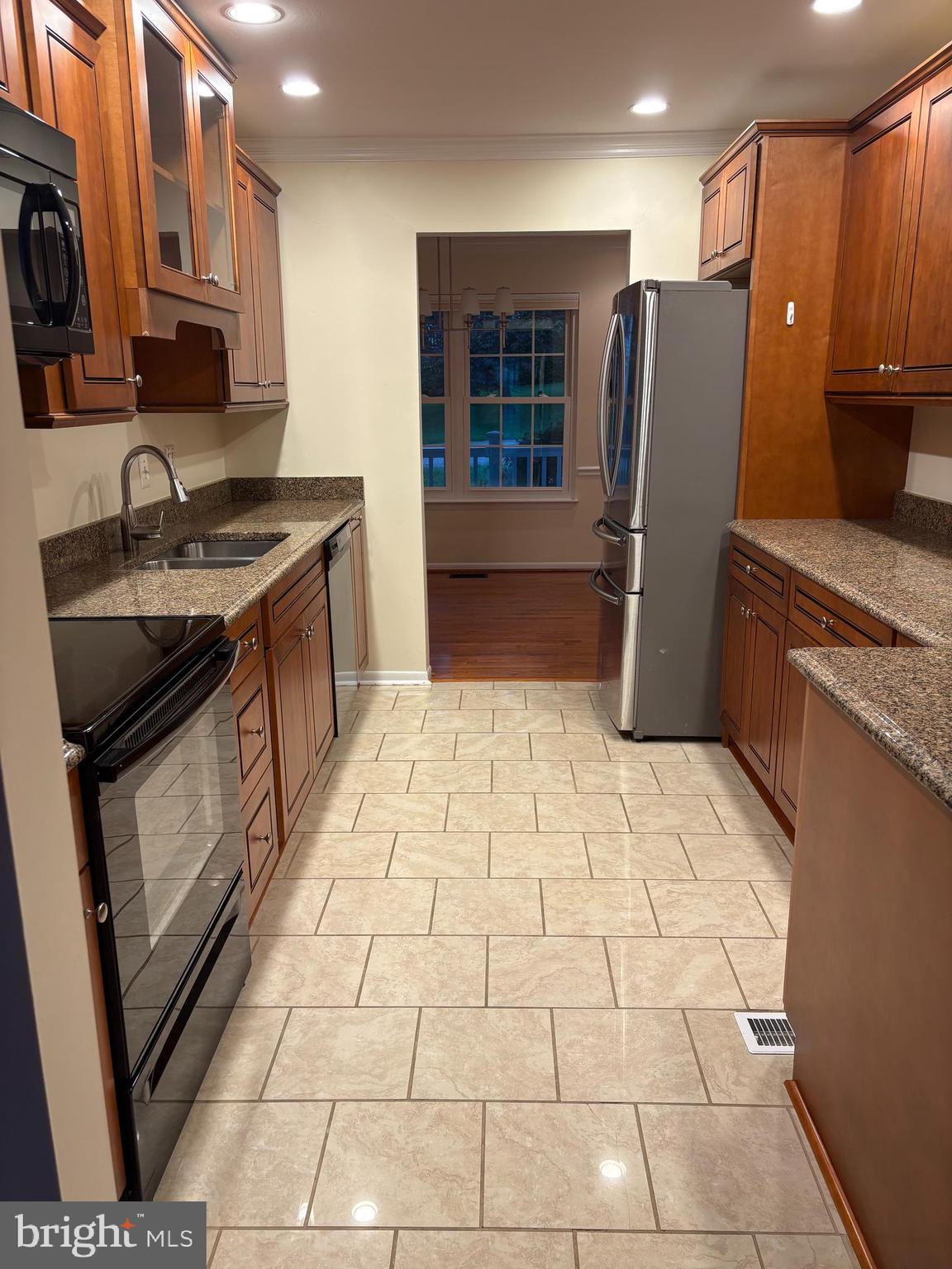 OYSTER HARBOR - Residential Lease