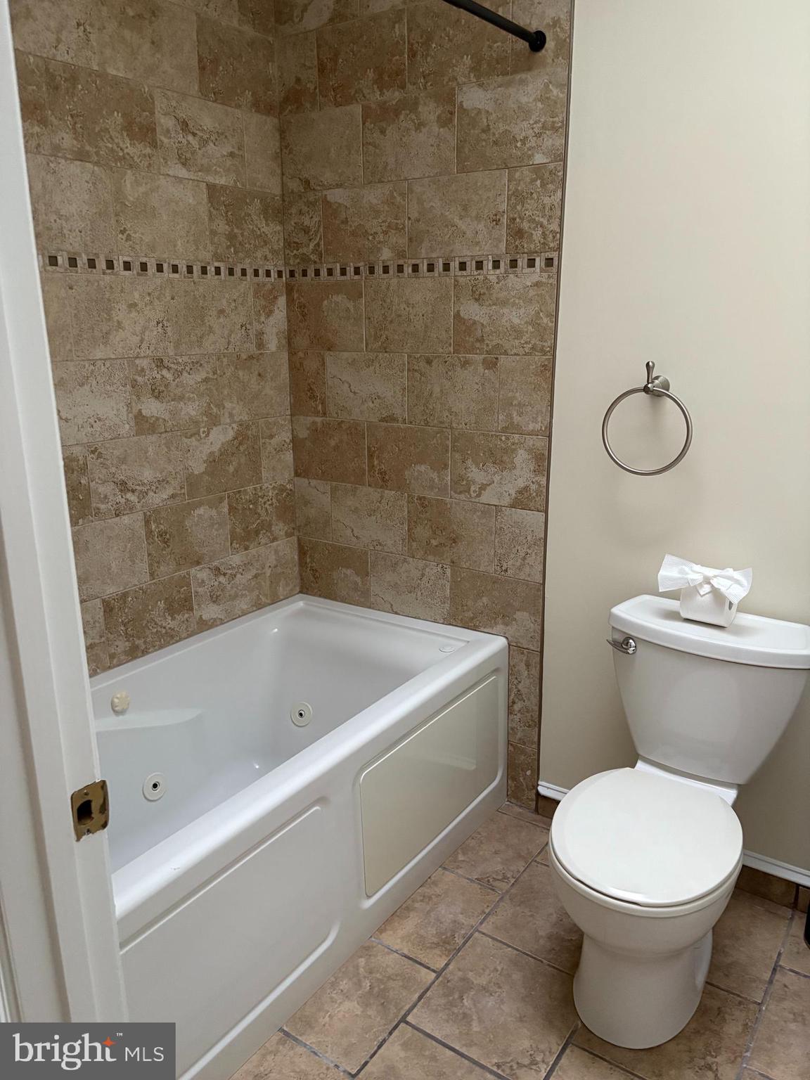 OYSTER HARBOR - Residential Lease