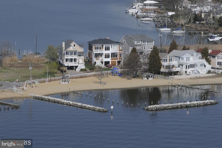 OYSTER HARBOR - Residential Lease