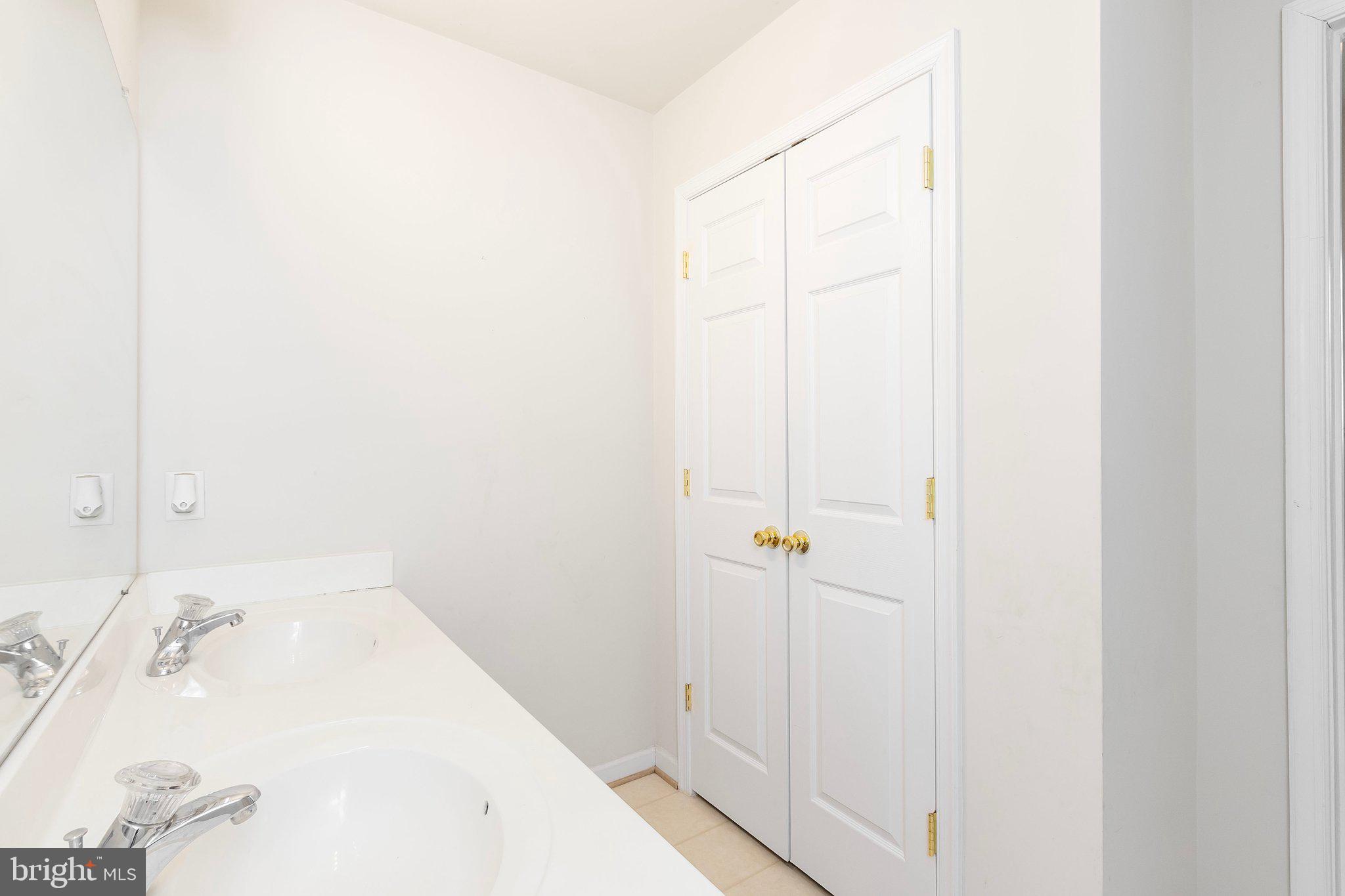 STONEBRIDGE - Residential Lease