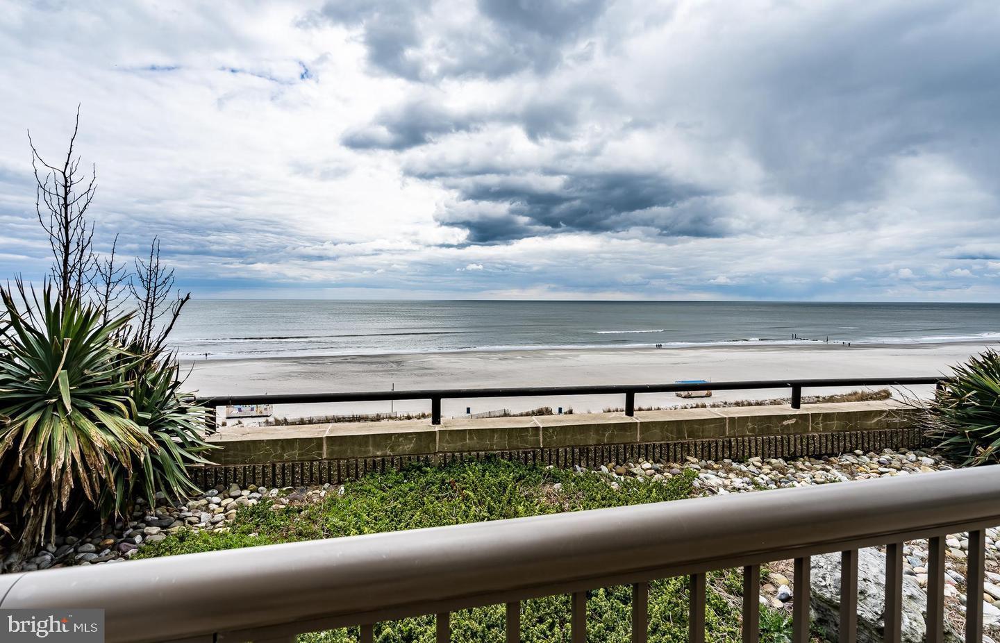 3101 BOARDWALK 2201-2