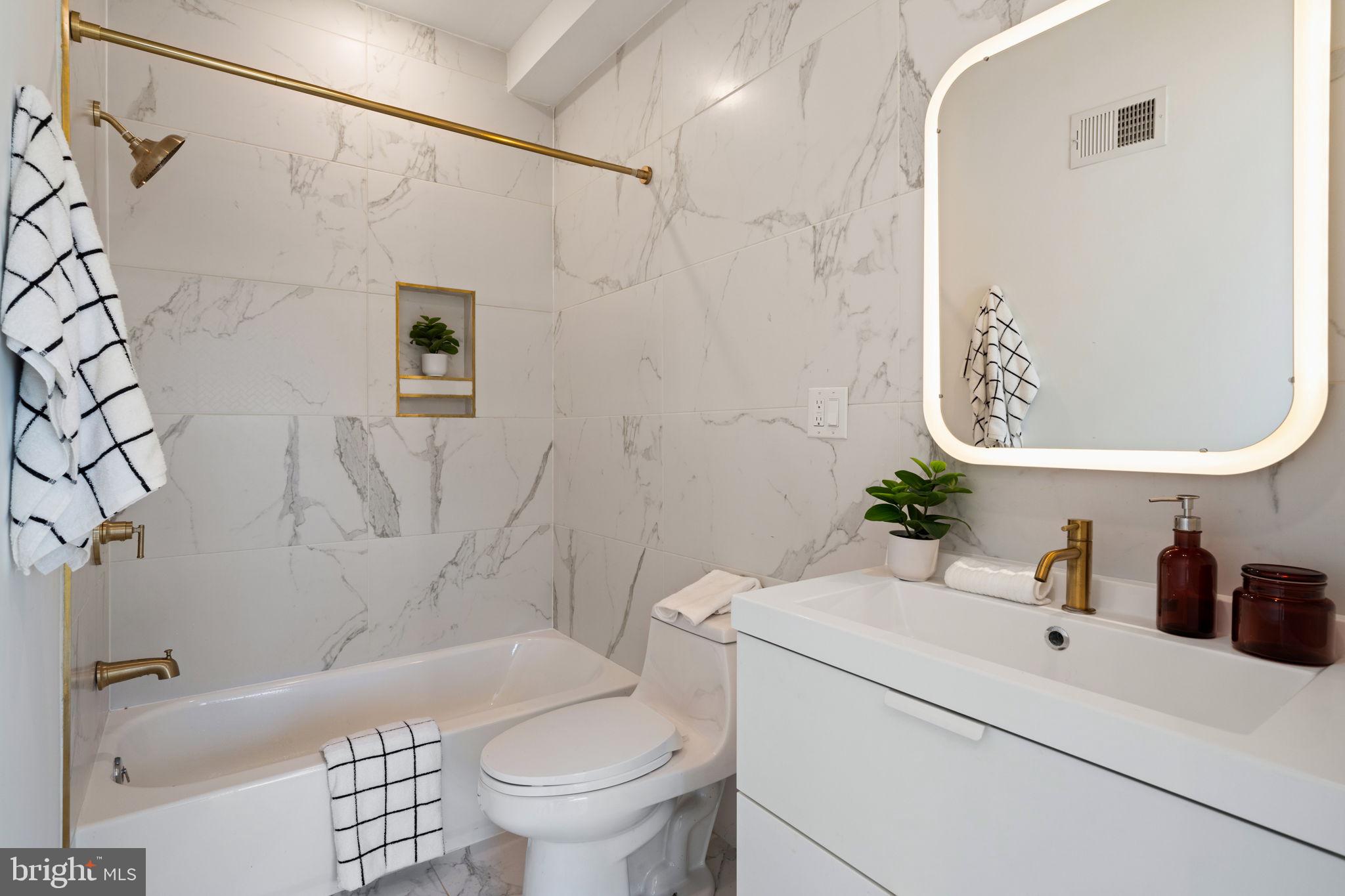 MANTUA - Residential