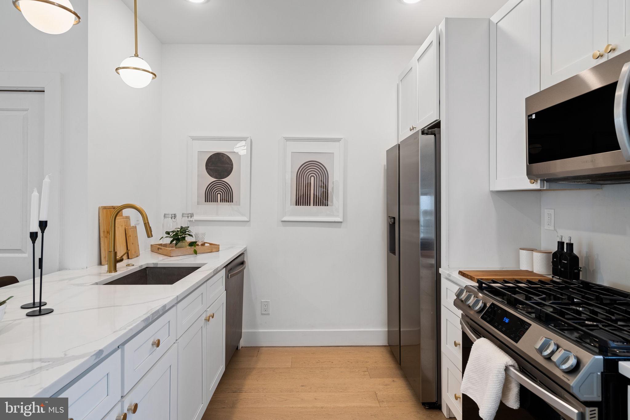 MANTUA - Residential