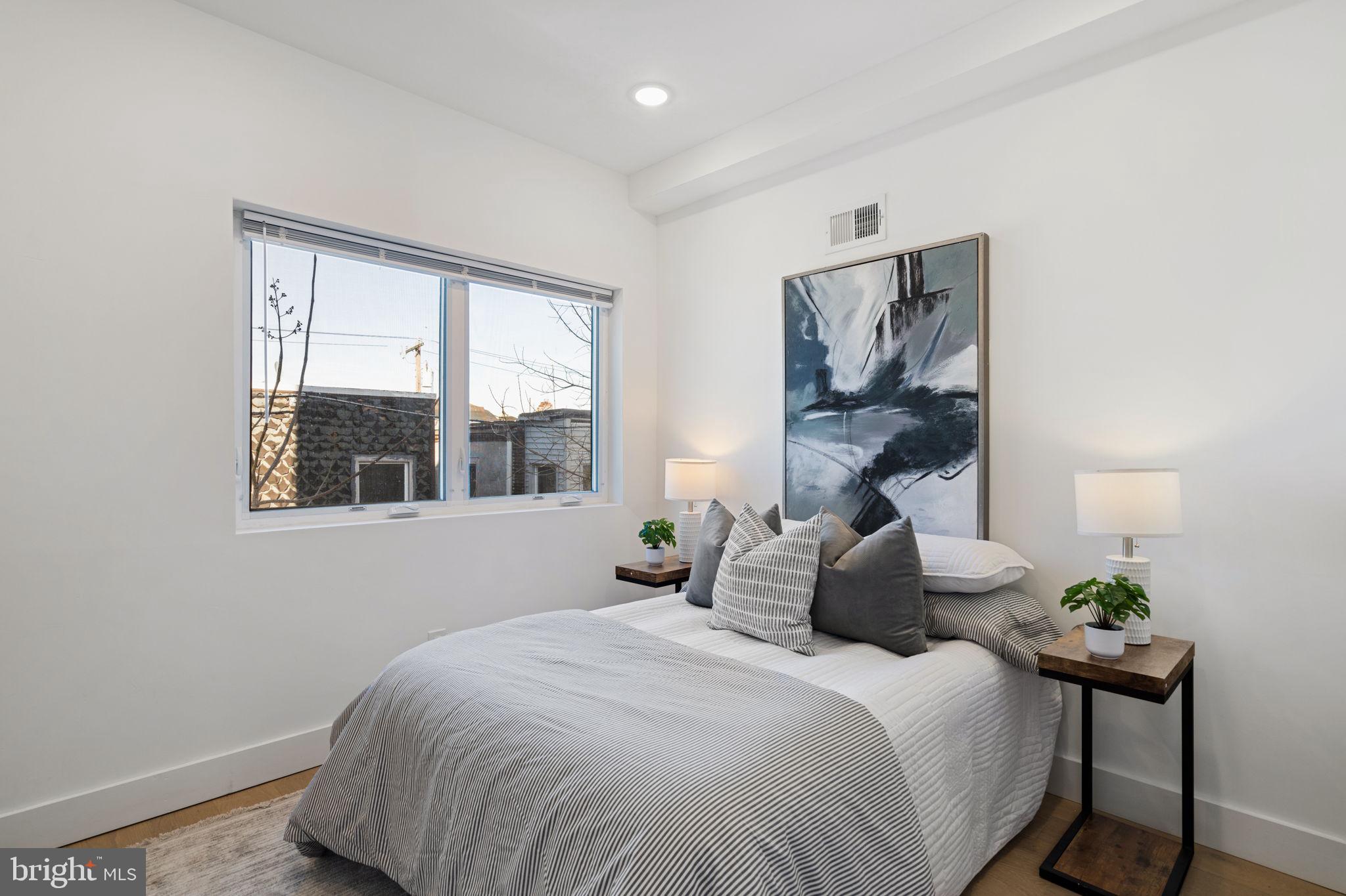 MANTUA - Residential