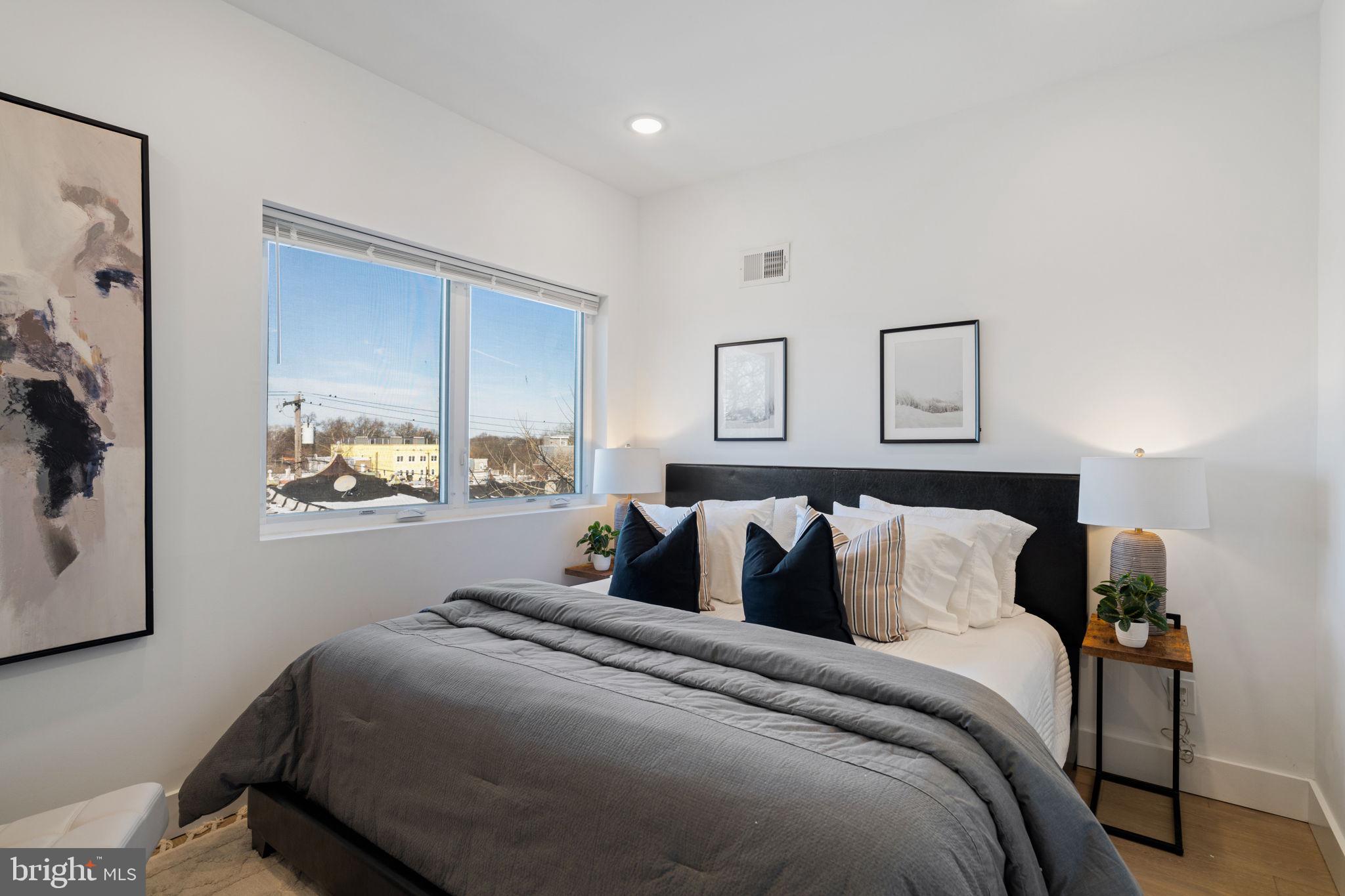 MANTUA - Residential