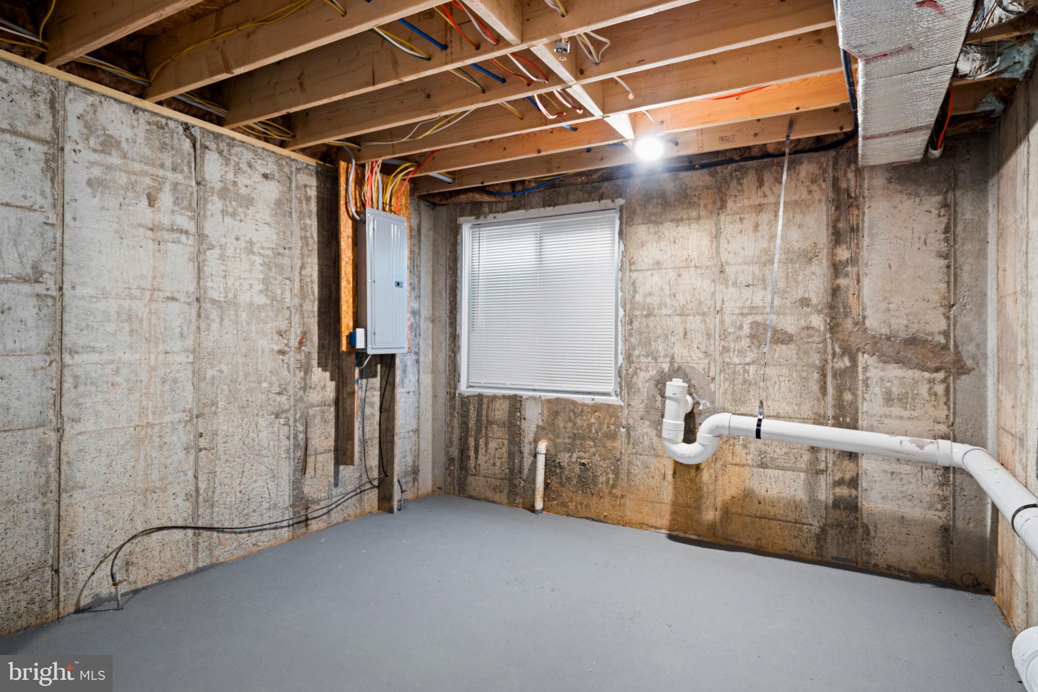 MANTUA - Residential