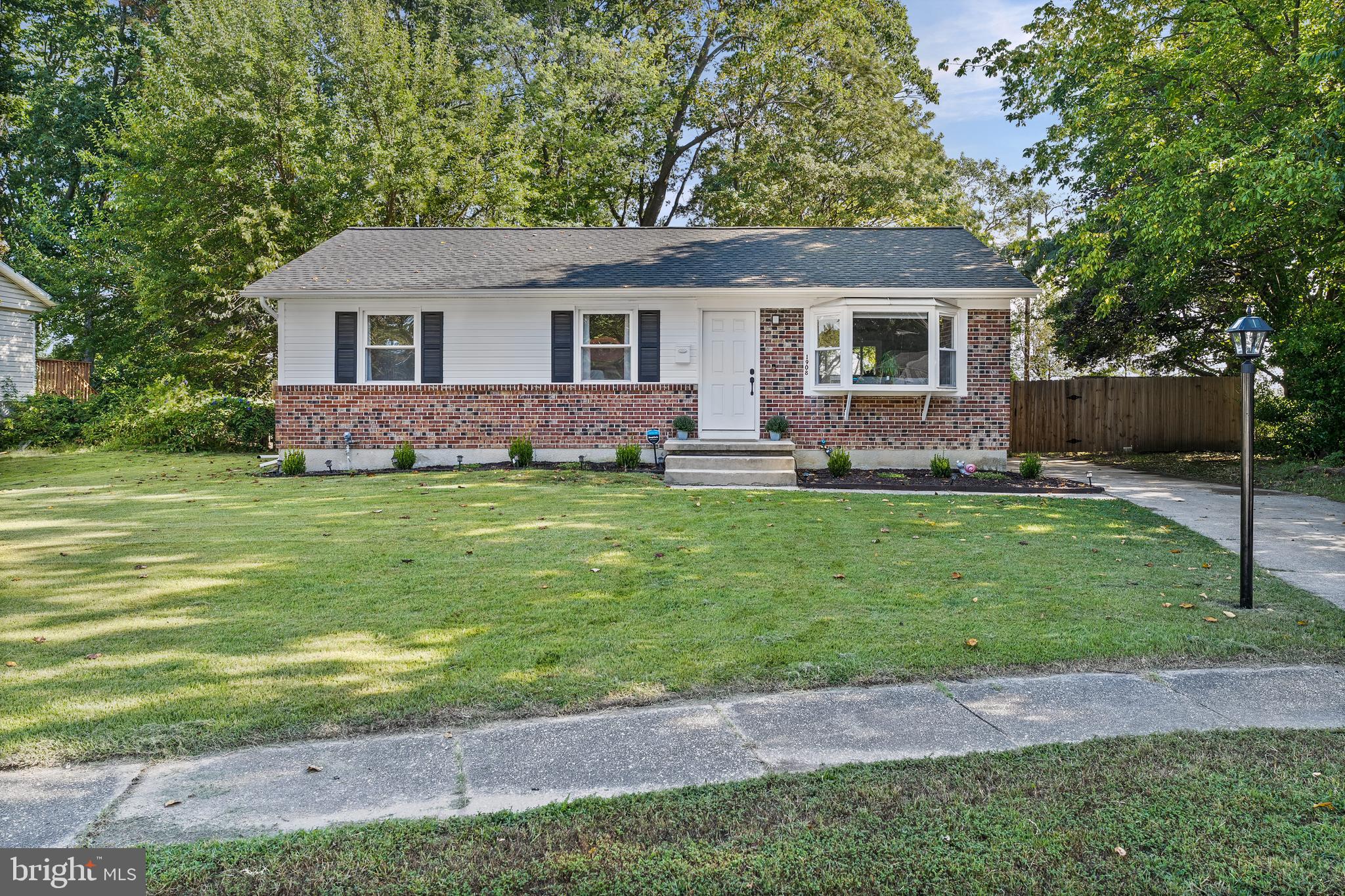 1908 BELLFLOWER COURT