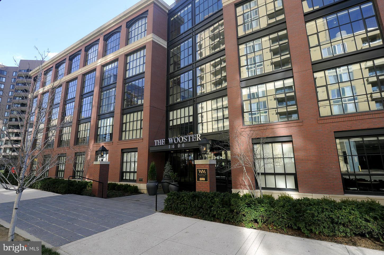 THE WOOSTER AND MERCER LOFTS - Residential