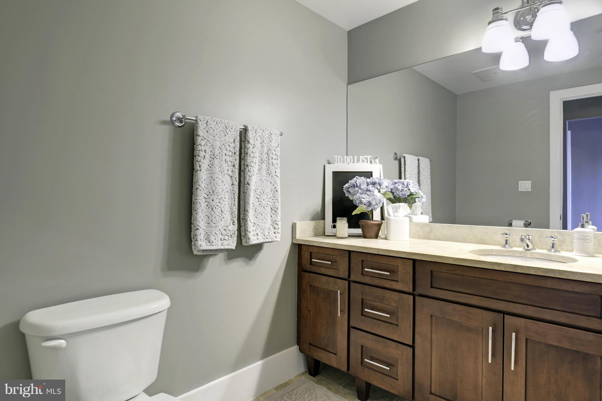 THE WOOSTER AND MERCER LOFTS - Residential