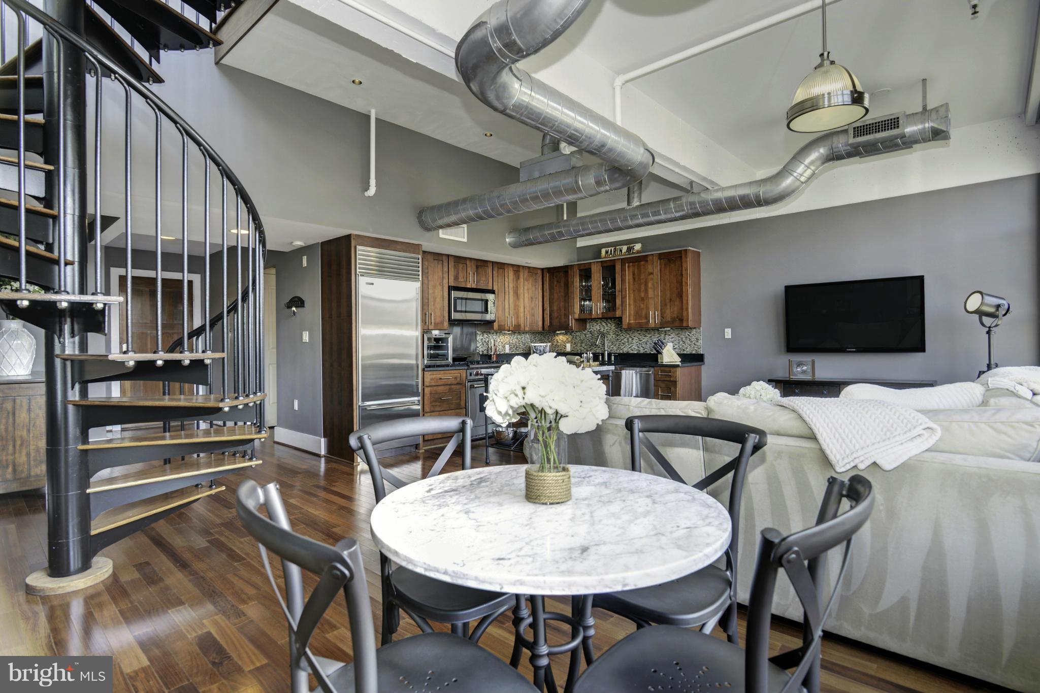 THE WOOSTER AND MERCER LOFTS - Residential