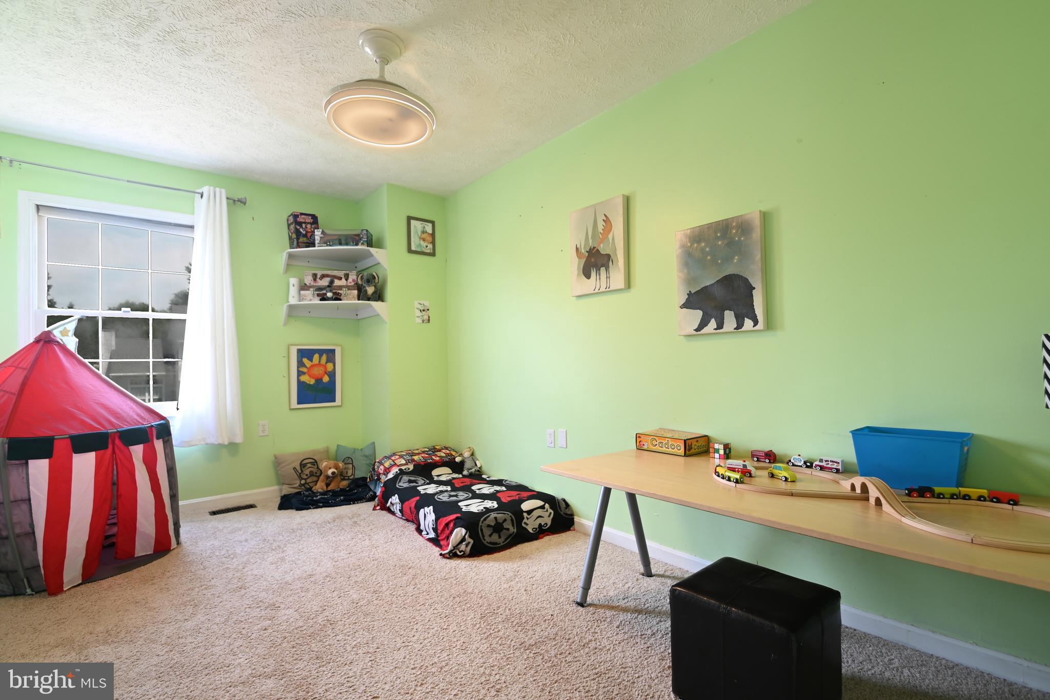 HIDDEN SPRING - Residential