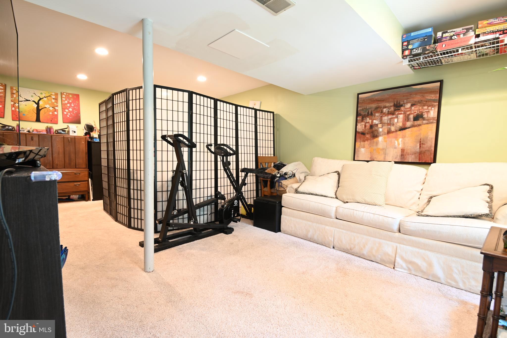 HIDDEN SPRING - Residential