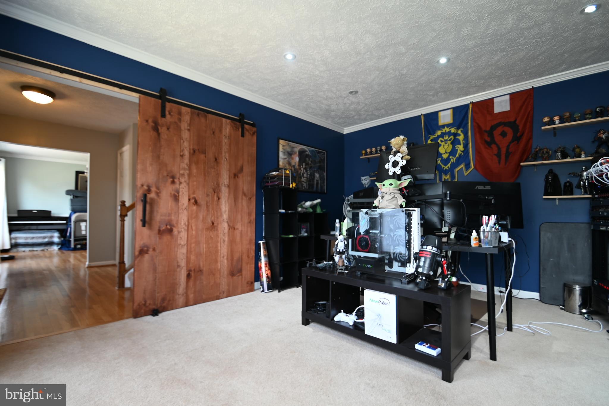 HIDDEN SPRING - Residential