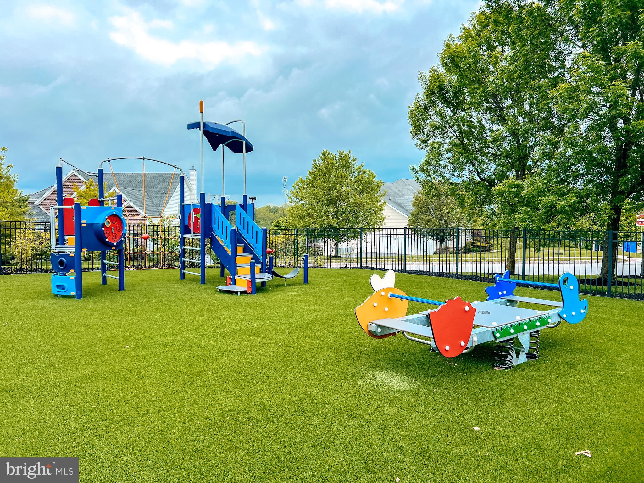 RIVERSIDE - Residential