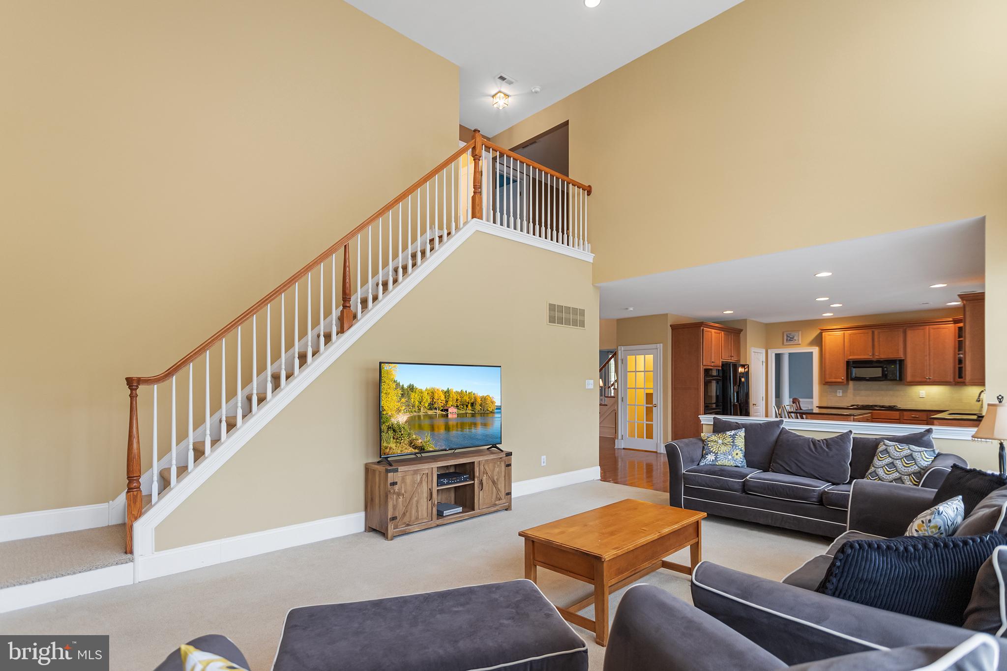 RIVERSIDE - Residential