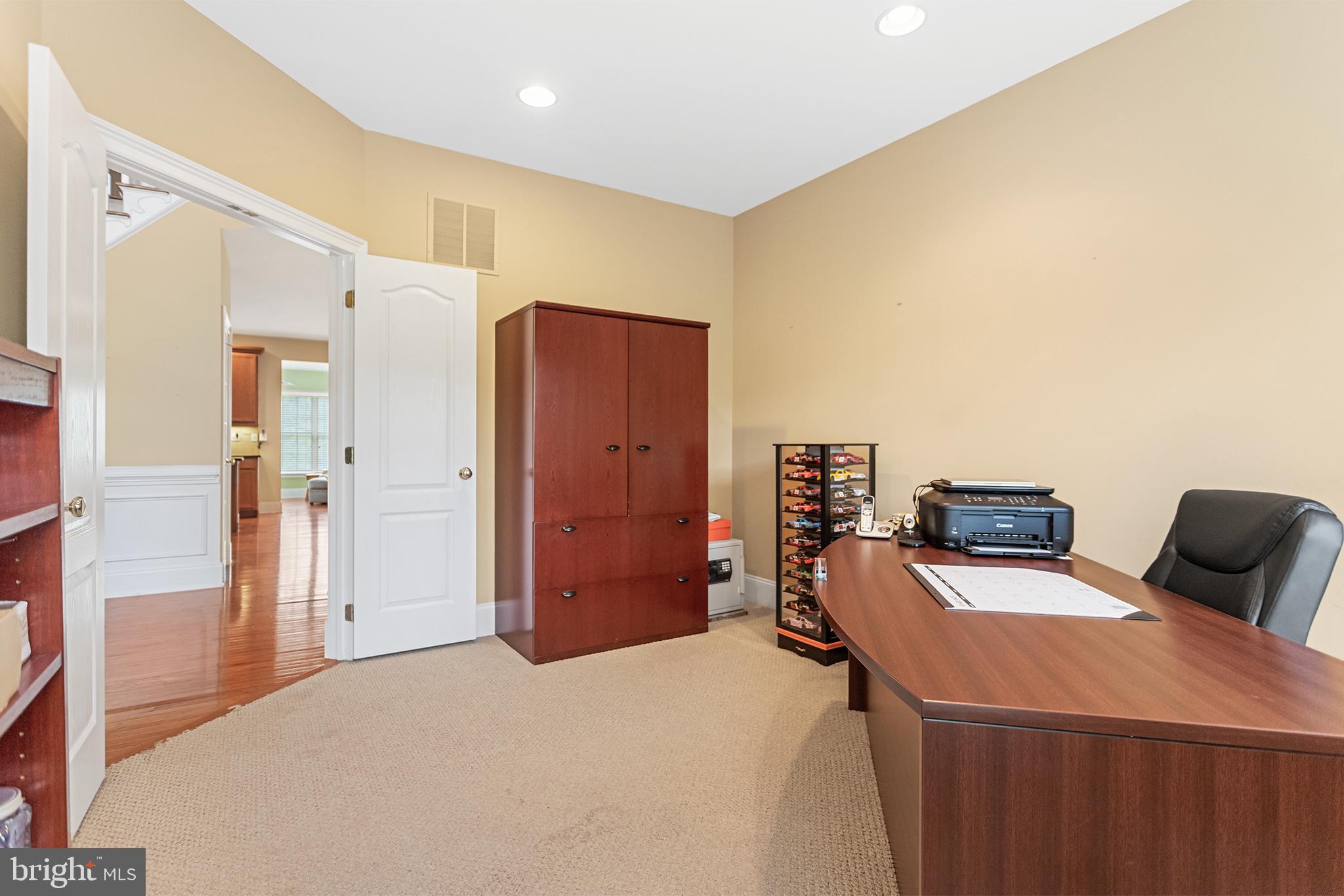 RIVERSIDE - Residential