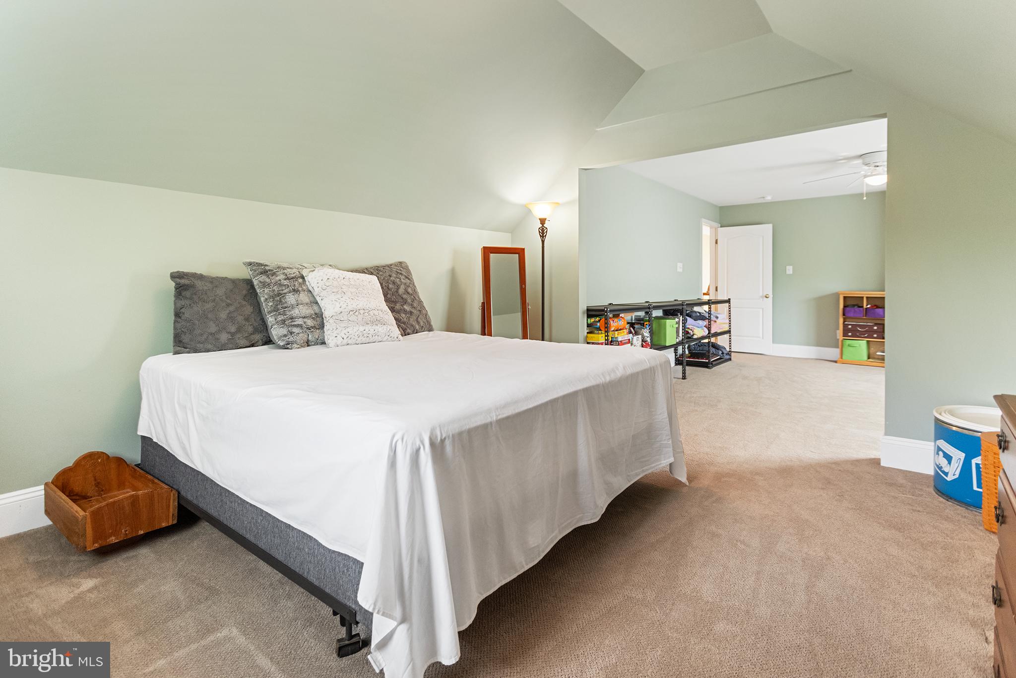 RIVERSIDE - Residential