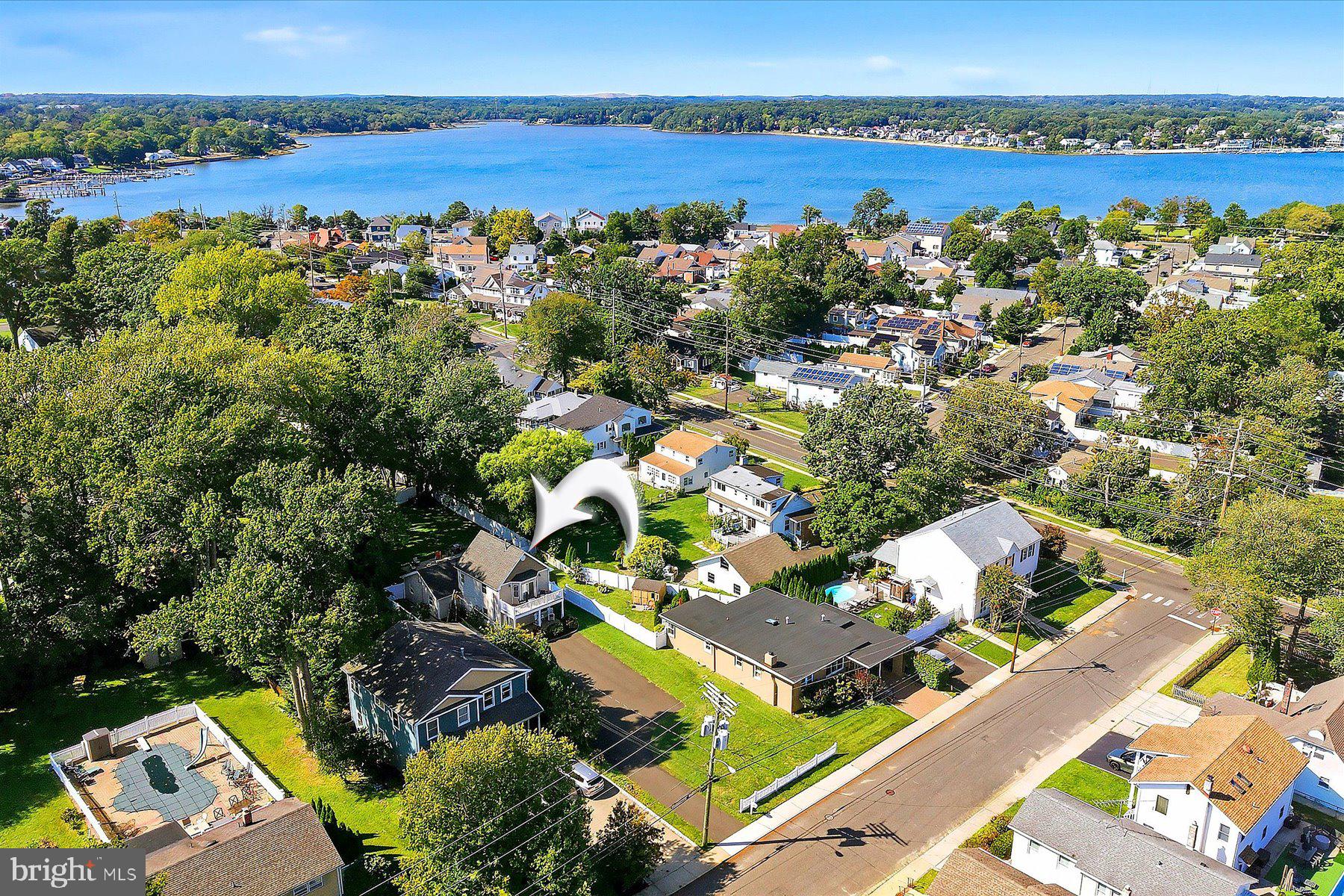 1603 W MAPLEWOOD ROAD