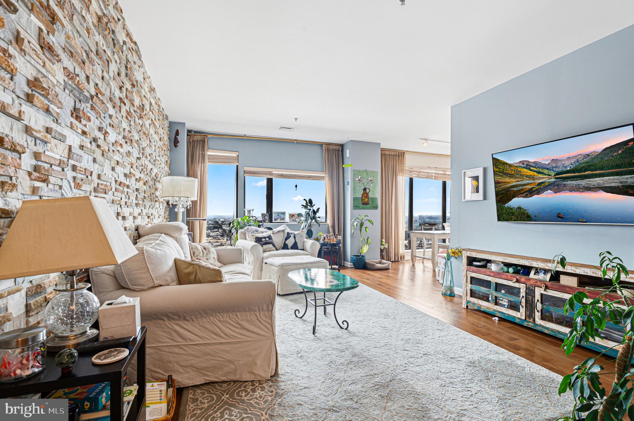 INNER HARBOR - Residential