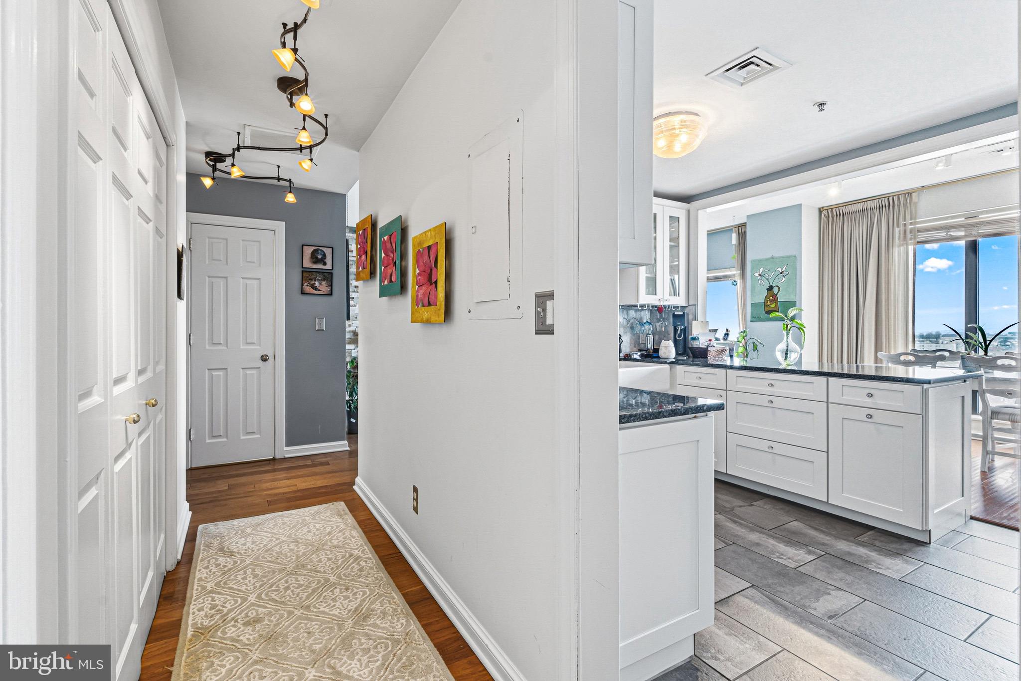 INNER HARBOR - Residential