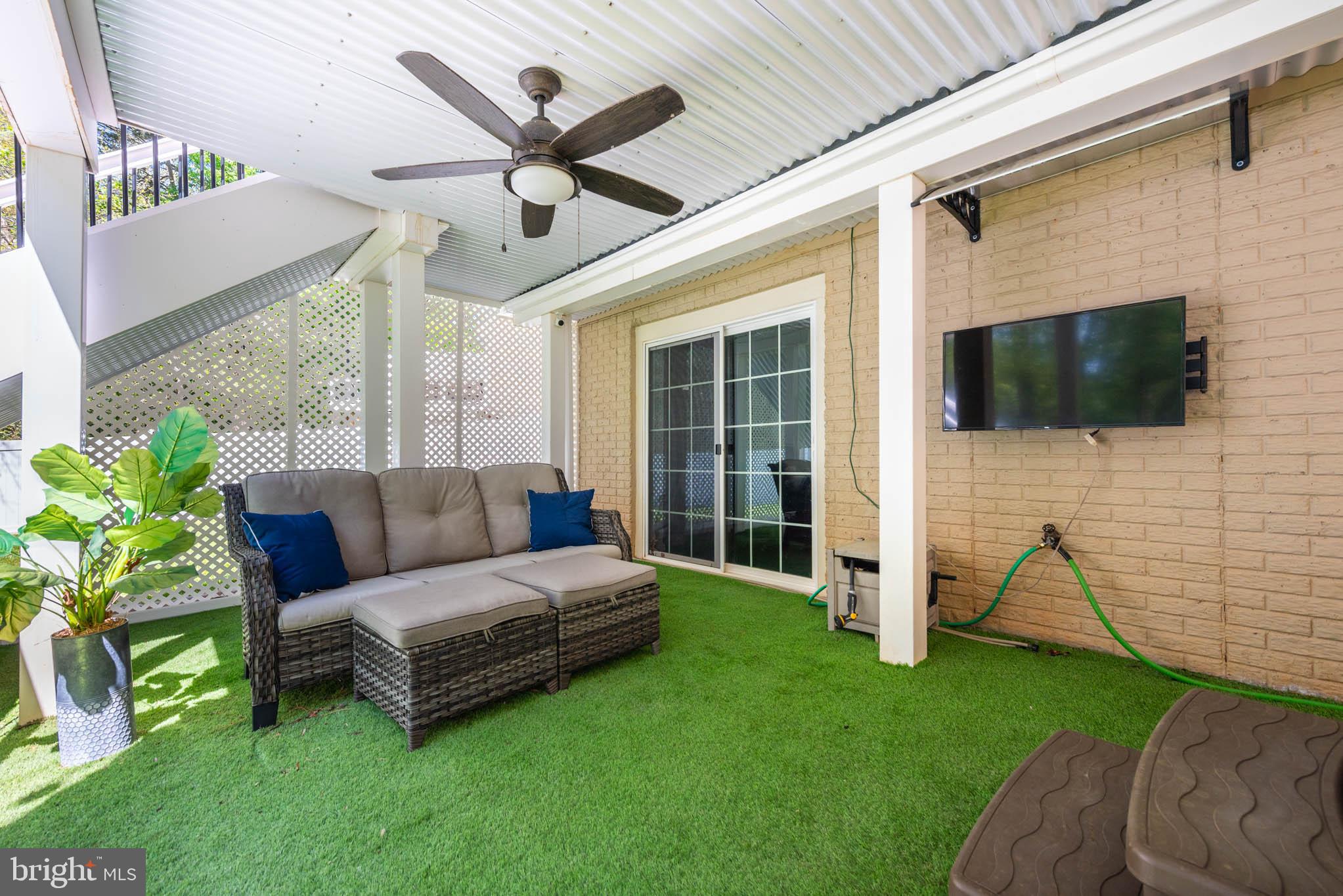 TANYARD SPRINGS - Residential