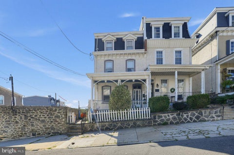 Townhouse For Sale - 4118 Manayunk Avenue<br/> PHILADELPHIA, PA 19128