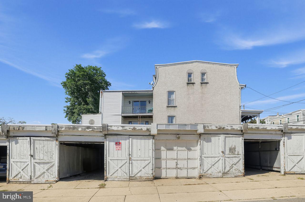 4118 MANAYUNK AVENUE