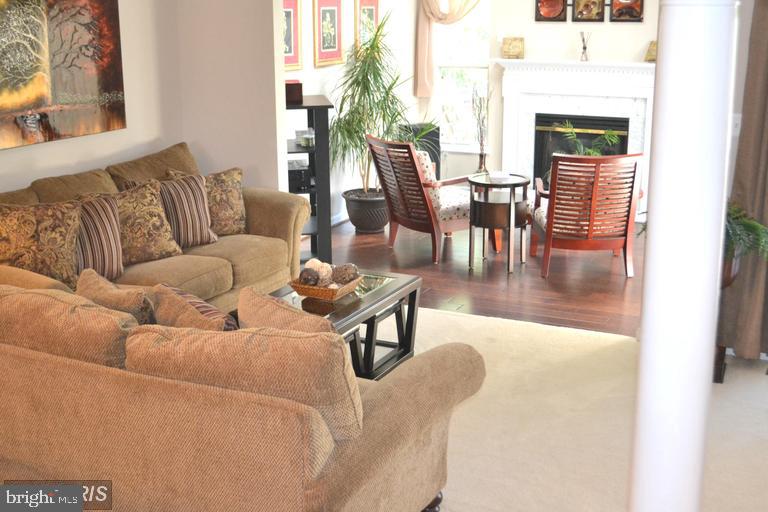 TURNBERRY VILLAGE - Residential Lease