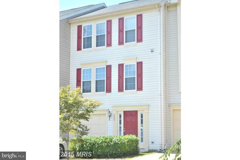 TURNBERRY VILLAGE - Residential Lease