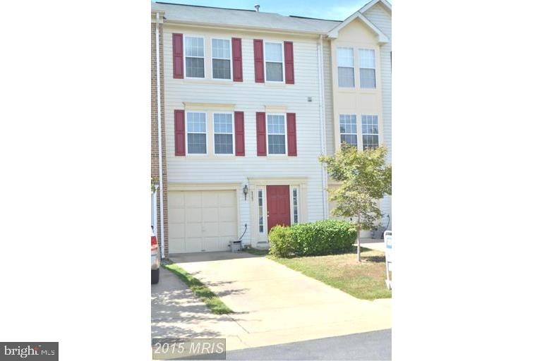 TURNBERRY VILLAGE - Residential Lease